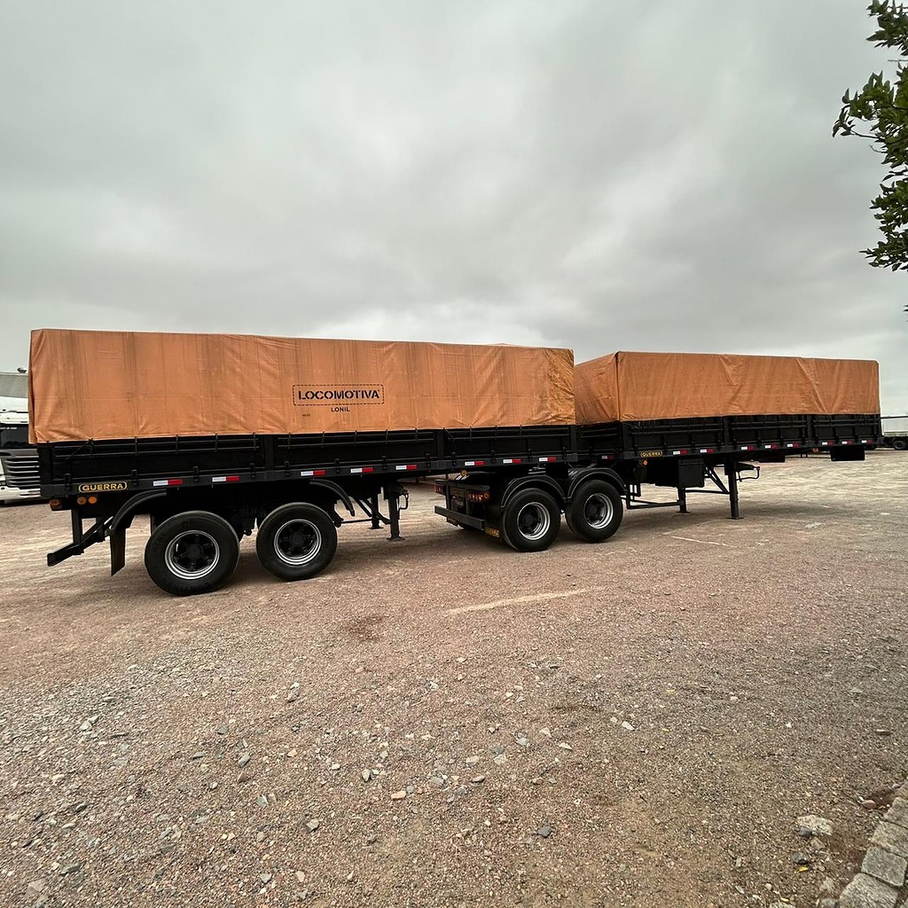 Carreta BITREM GRANELEIRO Guerra ANO 2002 4 Eixos de Patio 201 Caminhoes e Carretas no Paraná