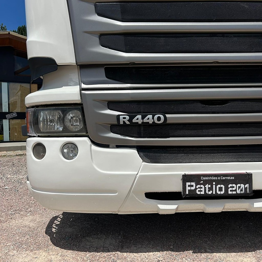 Caminhão SCANIA 440 Cavalo Mecânico ANO 2015 de Patio 201 Caminhoes e Carretas no Paraná