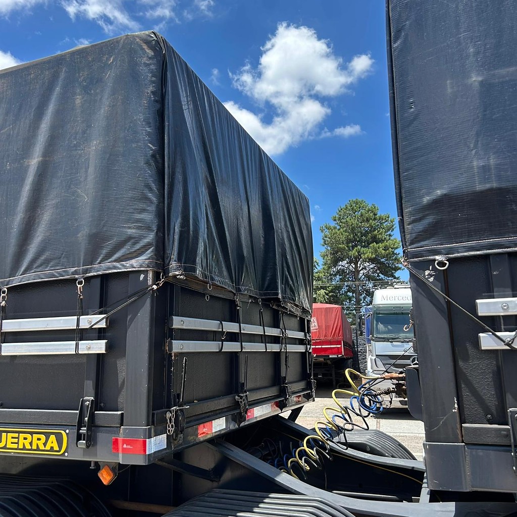 Carreta BITREM 9 EIXOS GRANELEIRO Guerra ANO 2016 9 Eixos de Patio 201 Caminhoes e Carretas no Paraná