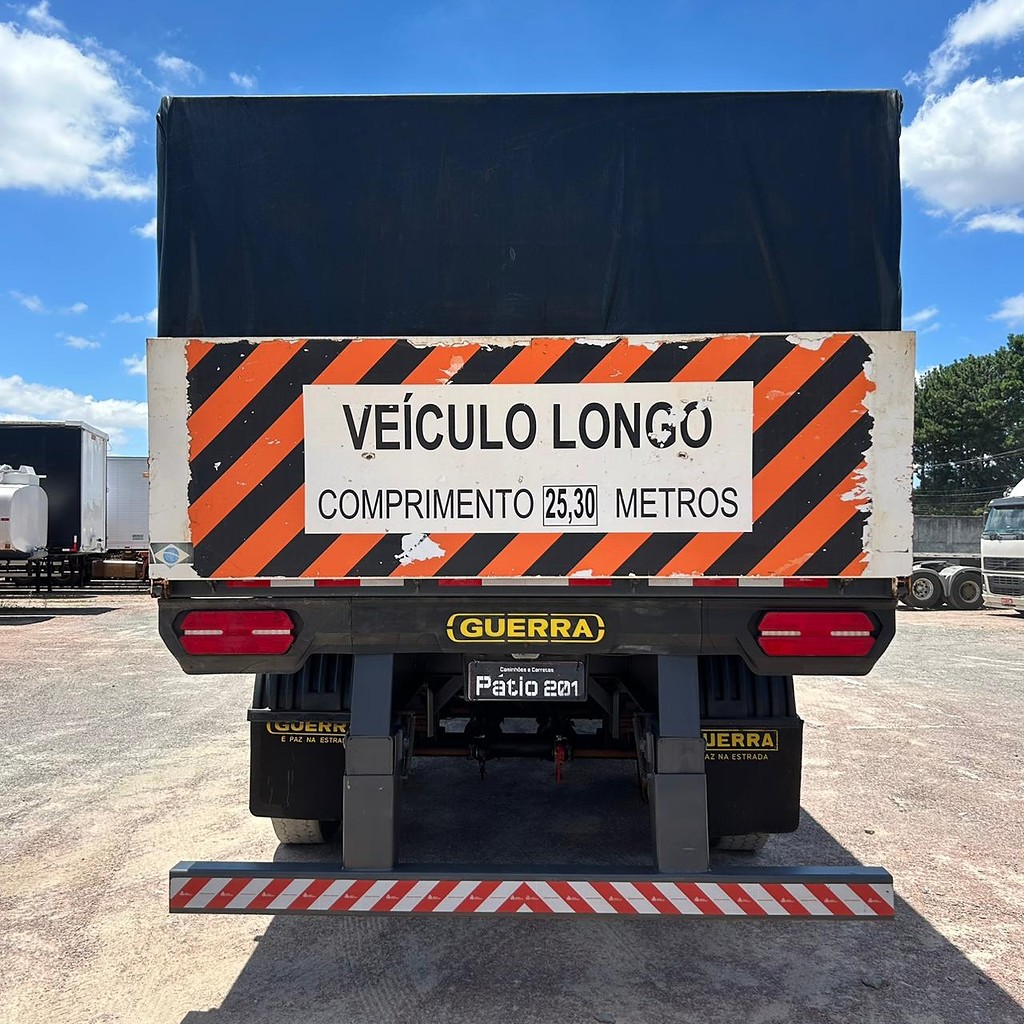 Carreta BITREM 9 EIXOS GRANELEIRO Guerra ANO 2016 9 Eixos de Patio 201 Caminhoes e Carretas no Paraná