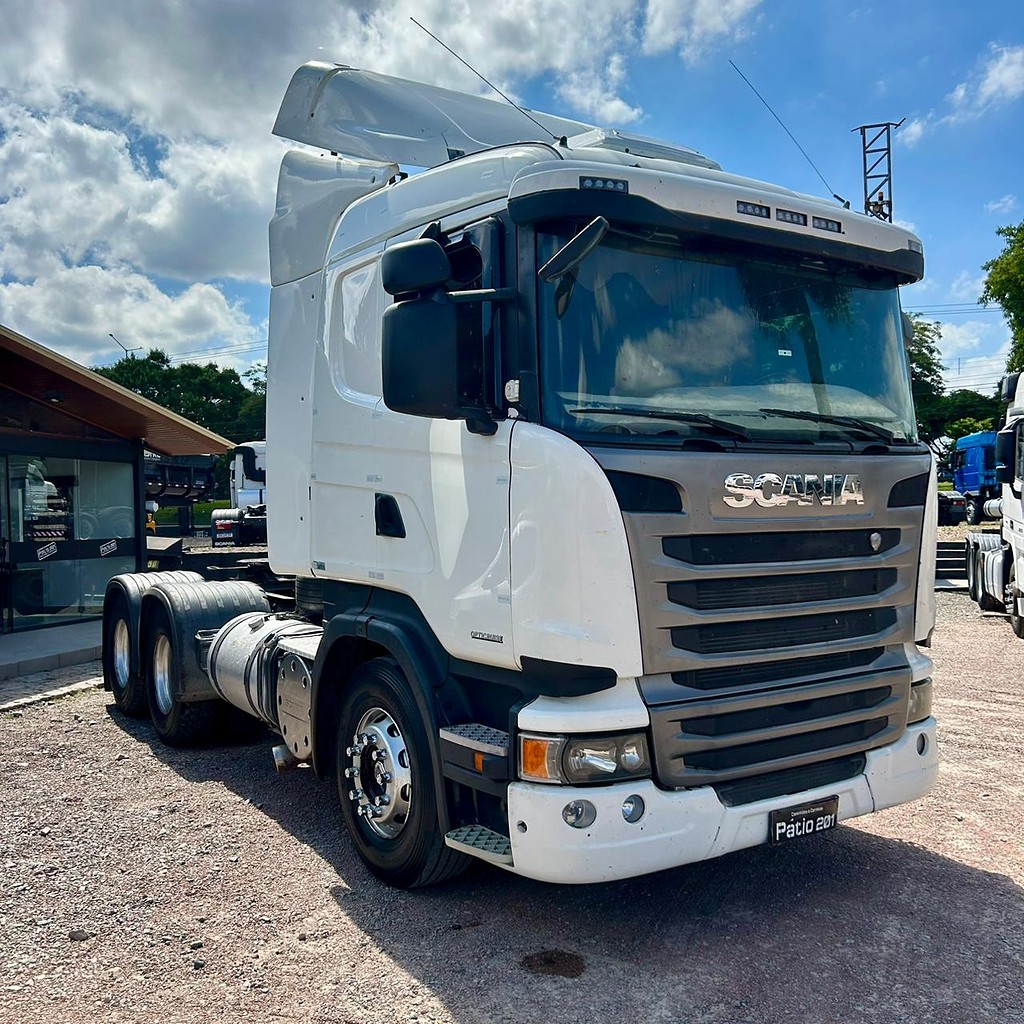 Caminhão SCANIA 440 Cavalo Mecânico ANO 2014 de Patio 201 Caminhoes e Carretas no Paraná
