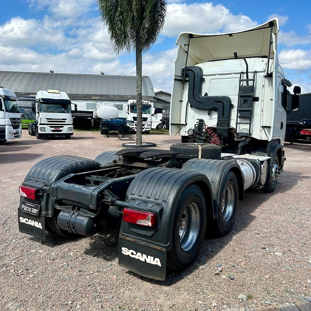 Caminhão SCANIA 440 Cavalo Mecânico ANO 2014 de Patio 201 Caminhoes e Carretas no Paraná