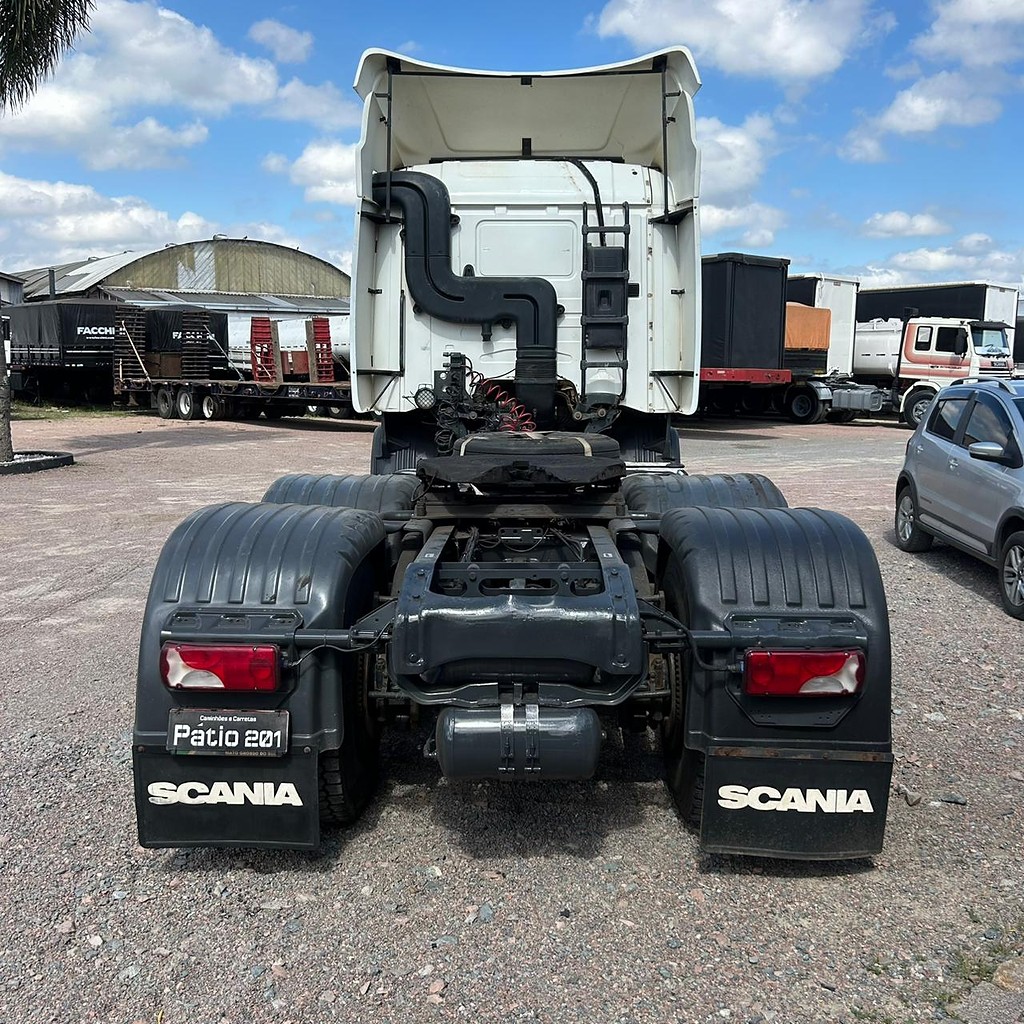 Caminhão SCANIA 440 Cavalo Mecânico ANO 2014 de Patio 201 Caminhoes e Carretas no Paraná