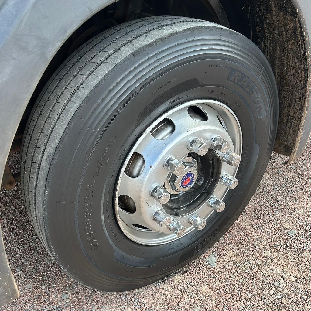 Caminhão SCANIA 440 Cavalo Mecânico ANO 2014 de Patio 201 Caminhoes e Carretas no Paraná