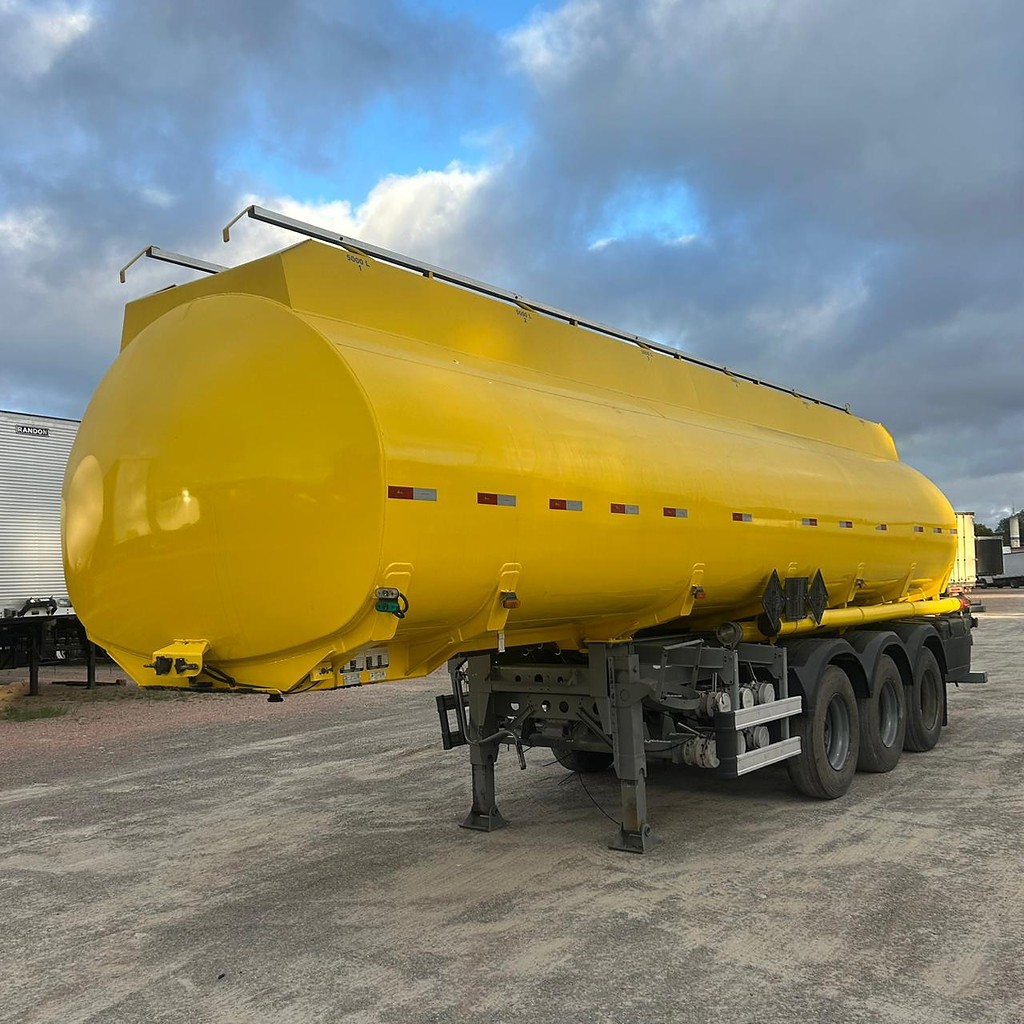 Carreta SEMI-REBOQUE TANQUE ACO Facchini ANO 2015 3 Eixos de Patio 201 Caminhoes e Carretas no Paraná