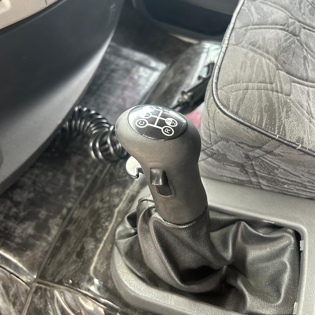 Caminhão VOLVO VM 330 Cavalo Mecânico ANO 2014 de Patio 201 Caminhoes e Carretas no Paraná