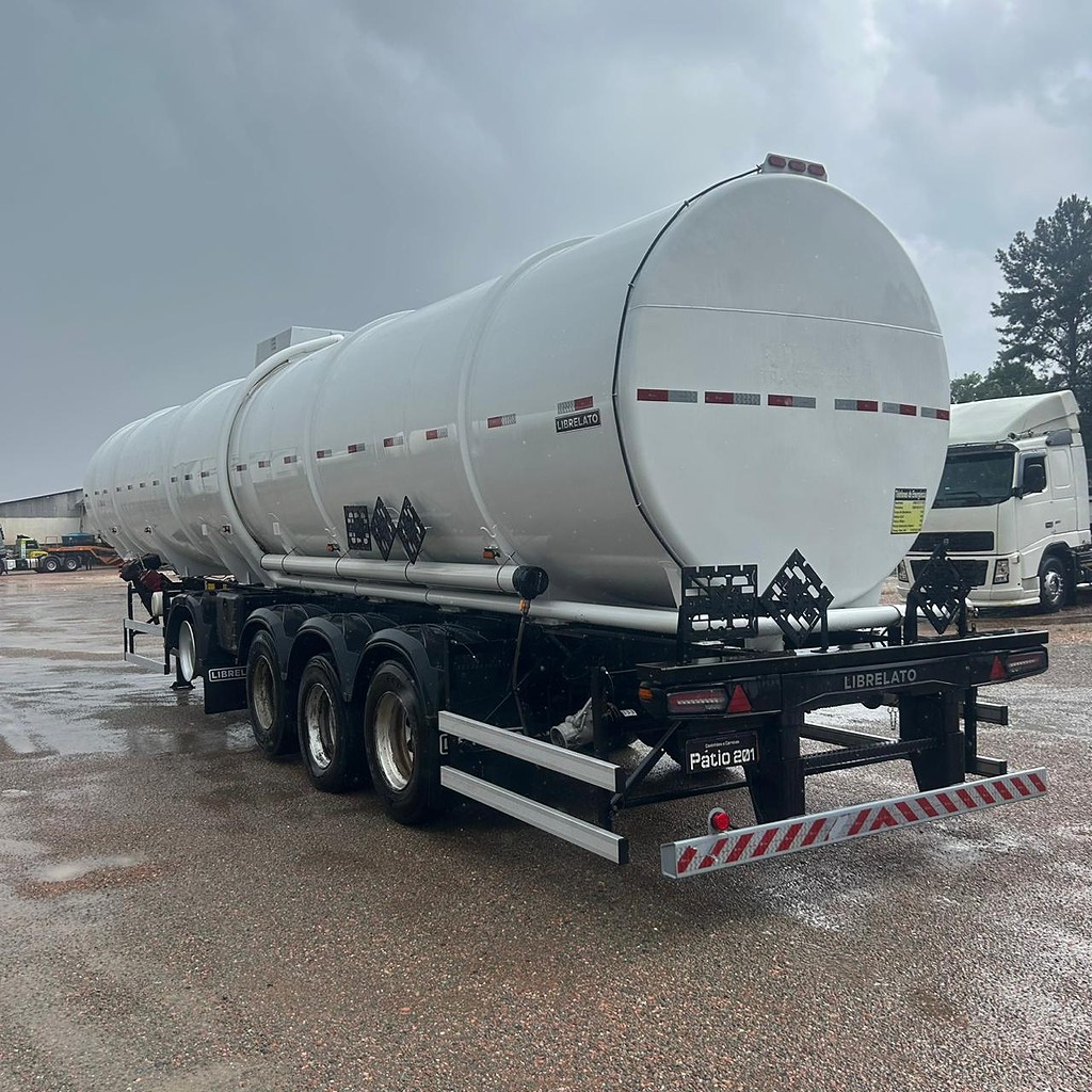 Carreta SEMI-REBOQUE TANQUE ACO Librelato ANO 2024 4 Eixos de Patio 201 Caminhoes e Carretas no Paraná