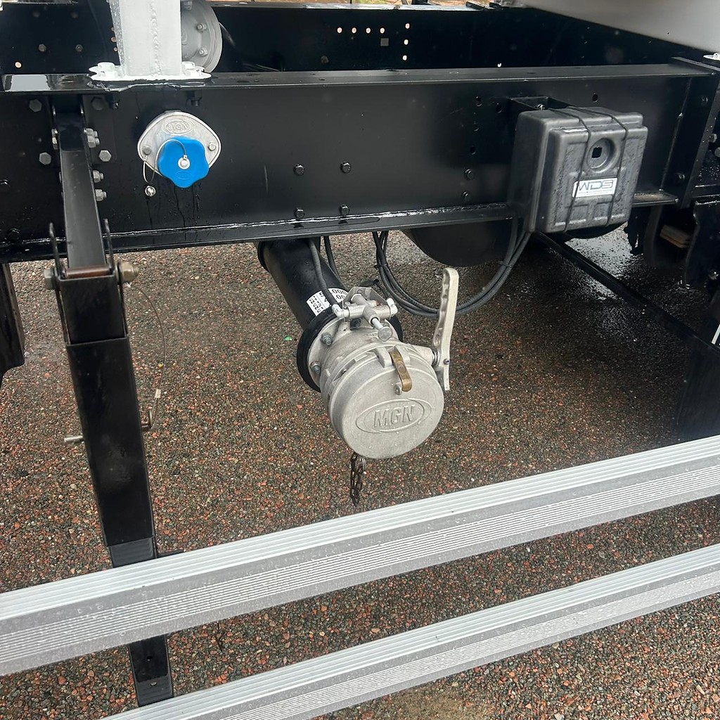 Carreta SEMI-REBOQUE TANQUE ACO Librelato ANO 2024 4 Eixos de Patio 201 Caminhoes e Carretas no Paraná