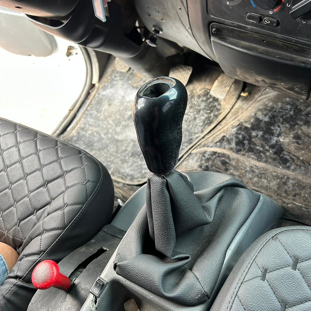 Caminhão MERCEDES BENZ MB&nbsp;915 Plataforma Guincho ANO 2008 de Patio 201 Caminhoes e Carretas no Paraná