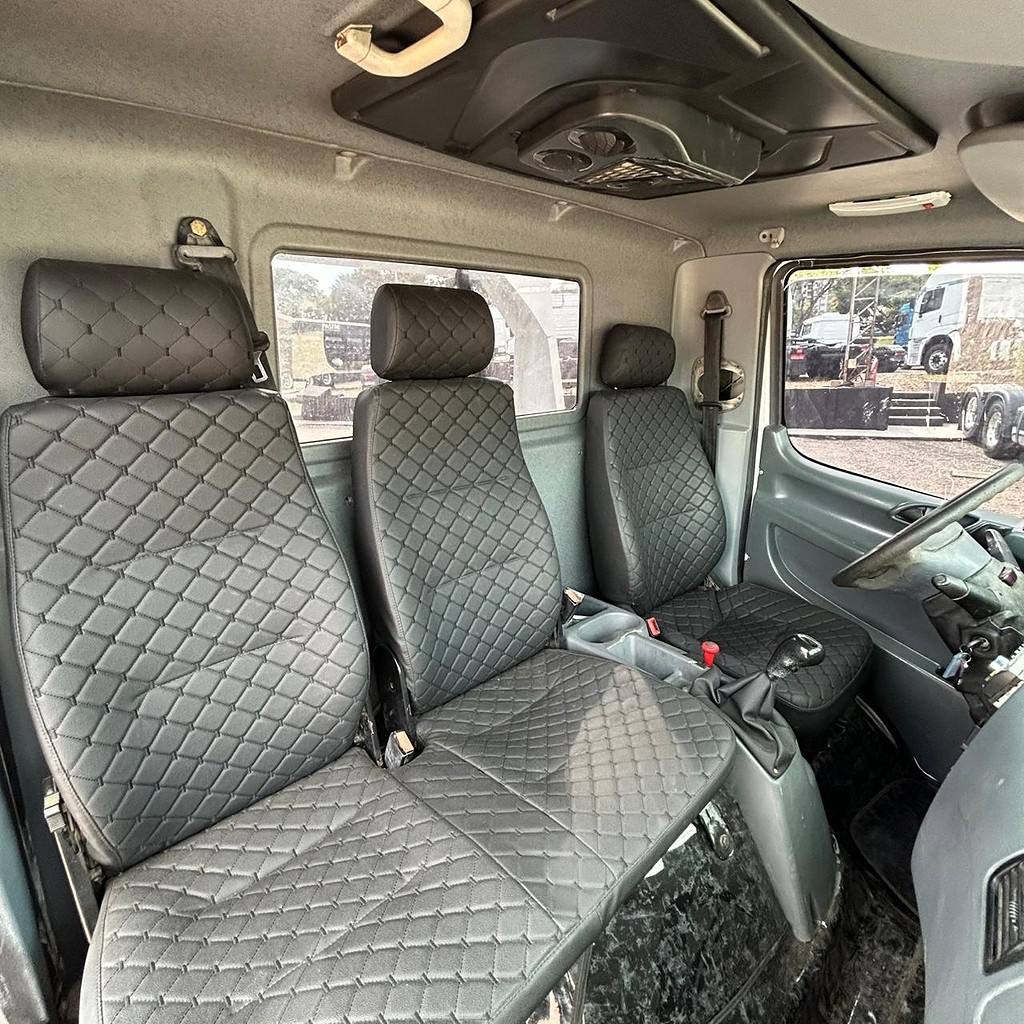 Caminhão MERCEDES BENZ MB&nbsp;915 Plataforma Guincho ANO 2008 de Patio 201 Caminhoes e Carretas no Paraná