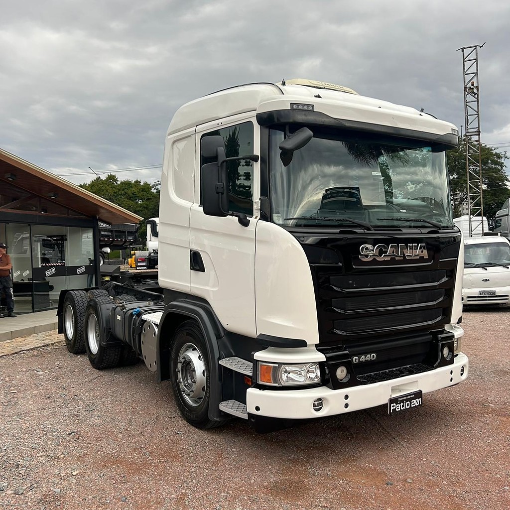 Caminhão SCANIA 440 Cavalo Mecânico ANO 2018 de Patio 201 Caminhoes e Carretas no Paraná