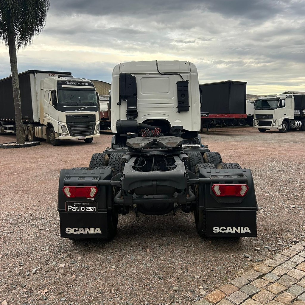 Caminhão SCANIA 440 Cavalo Mecânico ANO 2018 de Patio 201 Caminhoes e Carretas no Paraná