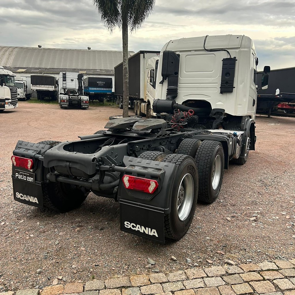 Caminhão SCANIA 440 Cavalo Mecânico ANO 2018 de Patio 201 Caminhoes e Carretas no Paraná