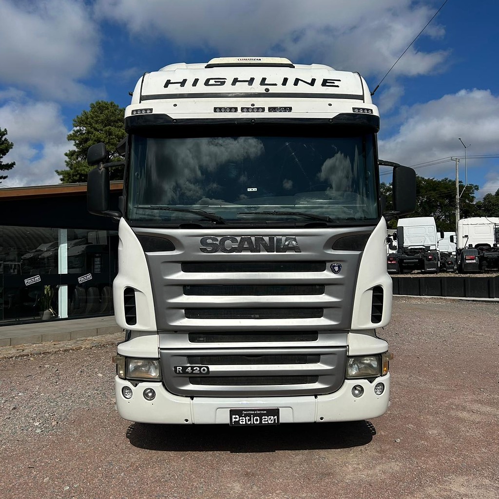 Caminhão SCANIA 420 Cavalo Mecânico ANO 2008 de Patio 201 Caminhoes e Carretas no Paraná