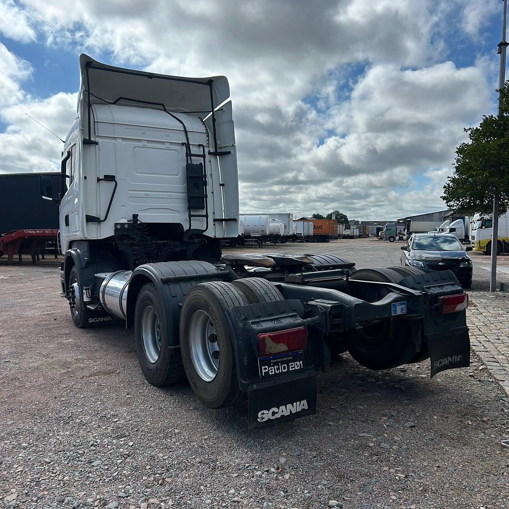 Caminhão SCANIA 420 Cavalo Mecânico ANO 2008 de Patio 201 Caminhoes e Carretas no Paraná