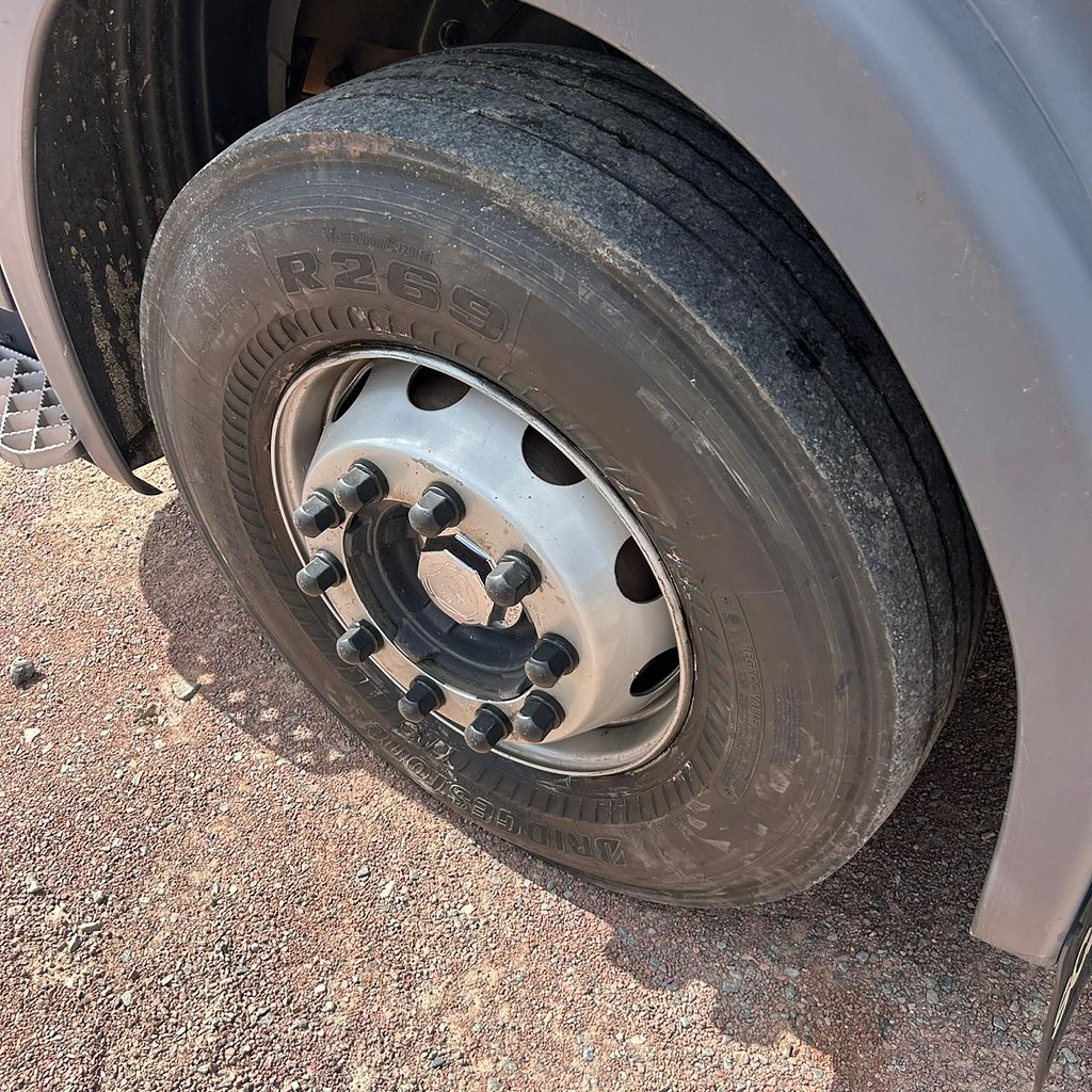 Caminhão SCANIA 420 Cavalo Mecânico ANO 2008 de Patio 201 Caminhoes e Carretas no Paraná