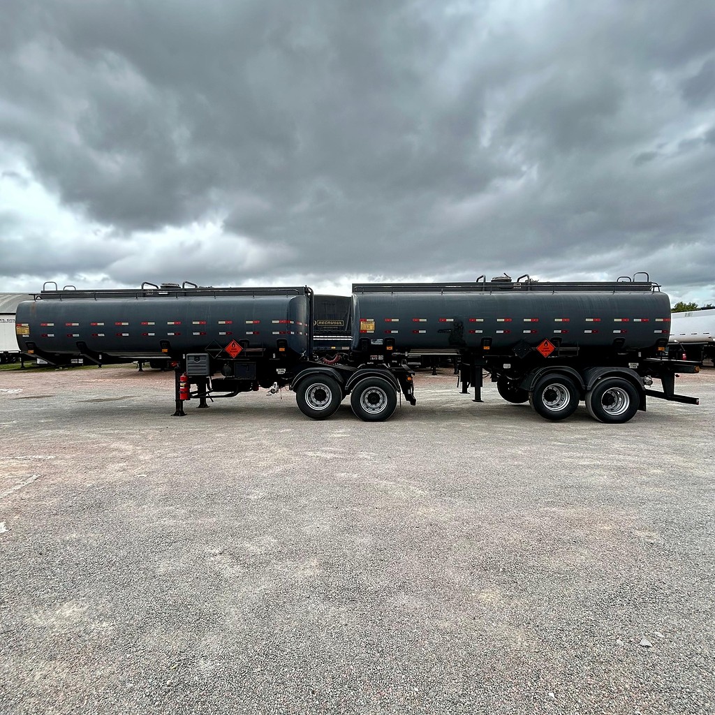 Carreta BITREM TANQUE AÇO Facchini ANO 2004 4 Eixos de Patio 201 Caminhoes e Carretas no Paraná