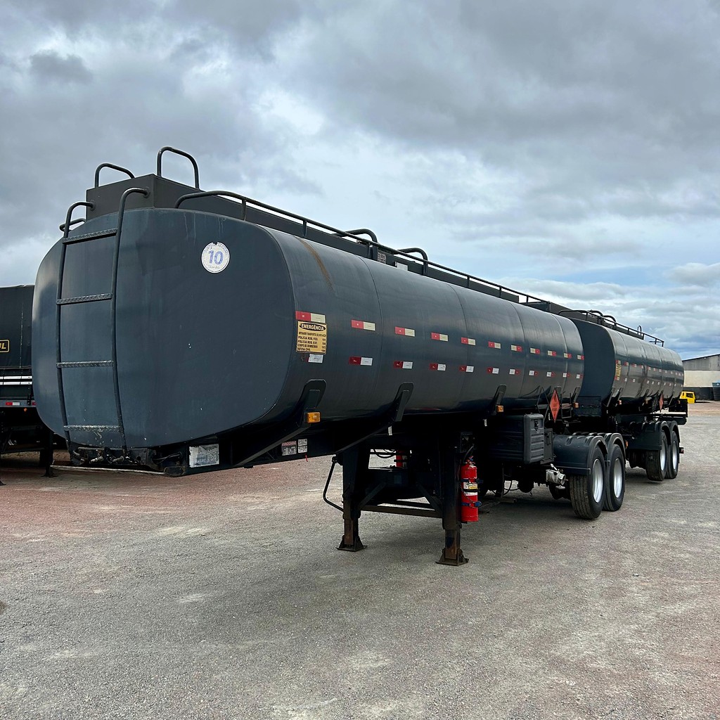 Carreta BITREM TANQUE AÇO Facchini ANO 2004 4 Eixos de Patio 201 Caminhoes e Carretas no Paraná