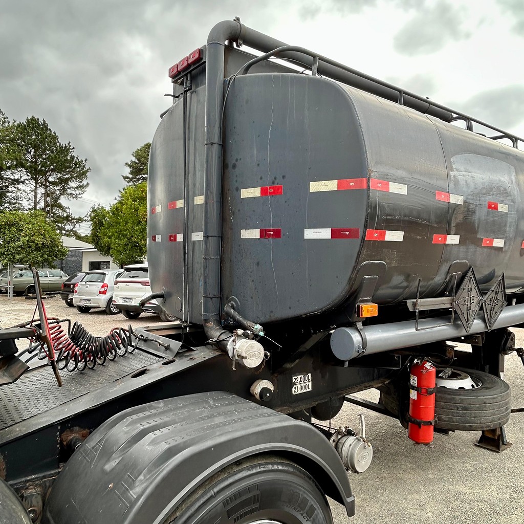 Carreta BITREM TANQUE AÇO Facchini ANO 2004 4 Eixos de Patio 201 Caminhoes e Carretas no Paraná