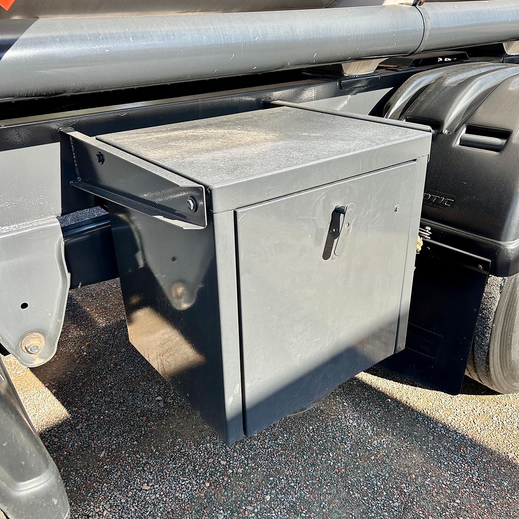 Carreta SEMI-REBOQUE TANQUE ACO Rodotic ANO 2009 1+1+1 Vanderleia de Patio 201 Caminhoes e Carretas no Paraná