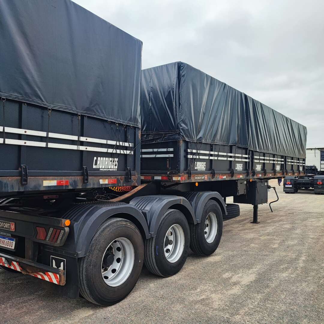 Carreta BITREM 9 EIXOS GRANELEIRO Rodofort ANO 2022 9 Eixos de Patio 201 Caminhoes e Carretas no Paraná