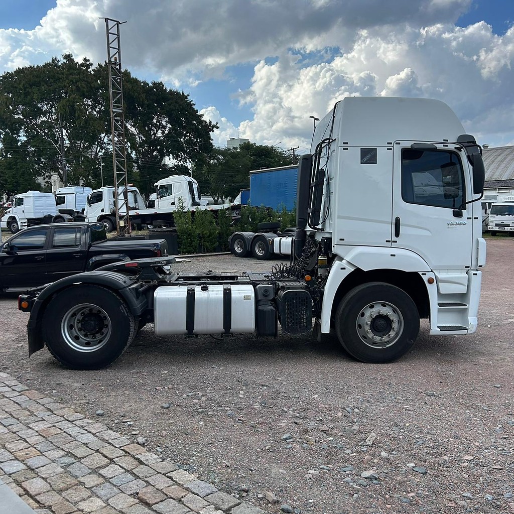 Caminhão VOLKSWAGEN VW 19360 Cavalo Mecânico ANO 2022 de Patio 201 Caminhoes e Carretas no Paraná