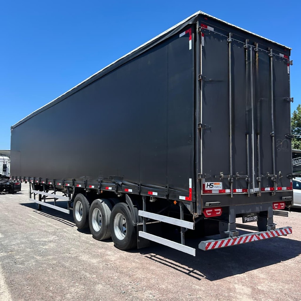 Carreta SEMI-REBOQUE BAU SIDER Recrusul ANO 2021 3 Eixos de Patio 201 Caminhoes e Carretas no Paraná