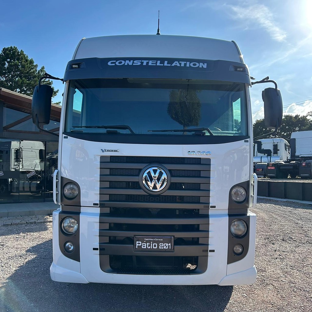 Caminhão VOLKSWAGEN VW 19360 Cavalo Mecânico ANO 2022 de Patio 201 Caminhoes e Carretas no Paraná
