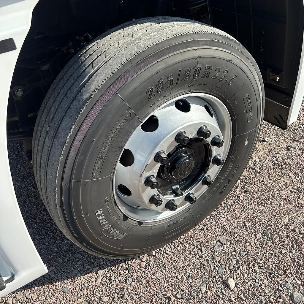 Caminhão VOLKSWAGEN VW 19360 Cavalo Mecânico ANO 2022 de Patio 201 Caminhoes e Carretas no Paraná