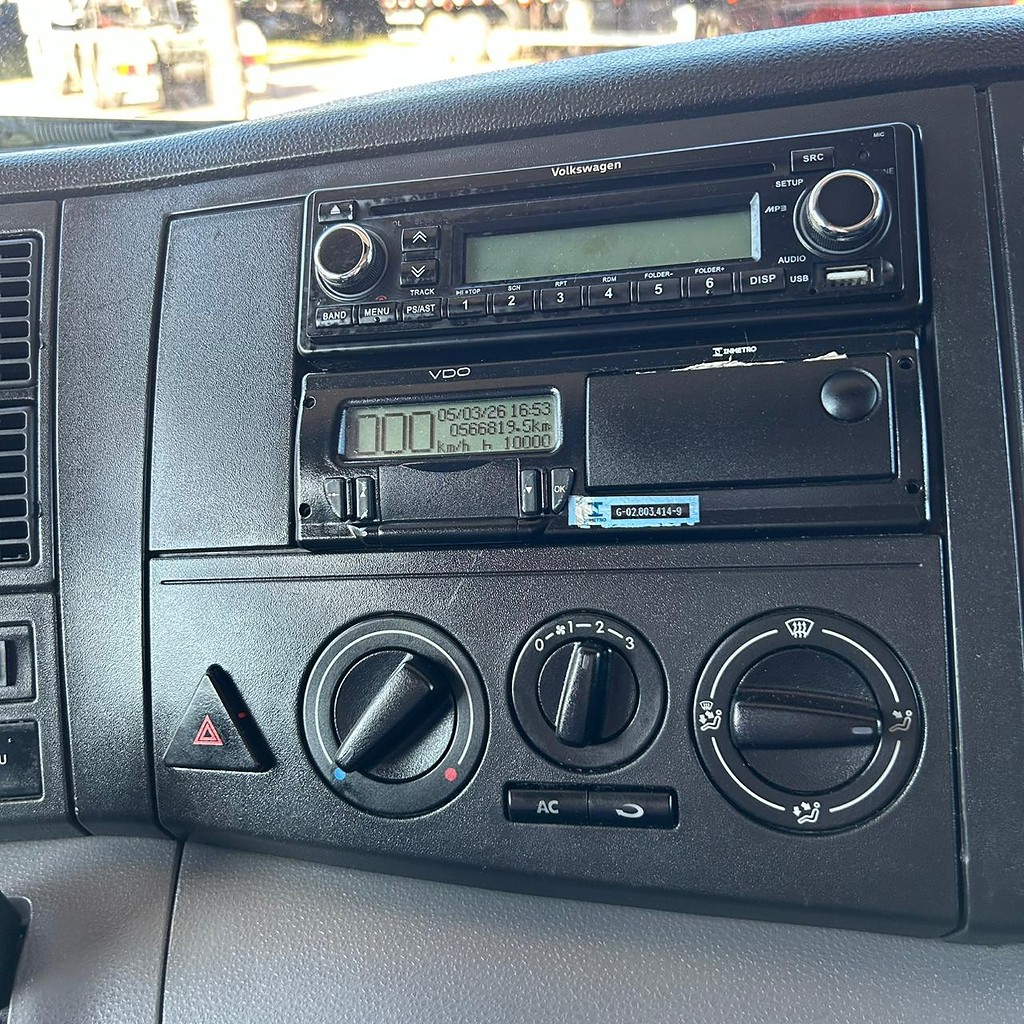 Caminhão VOLKSWAGEN VW 19360 Cavalo Mecânico ANO 2022 de Patio 201 Caminhoes e Carretas no Paraná