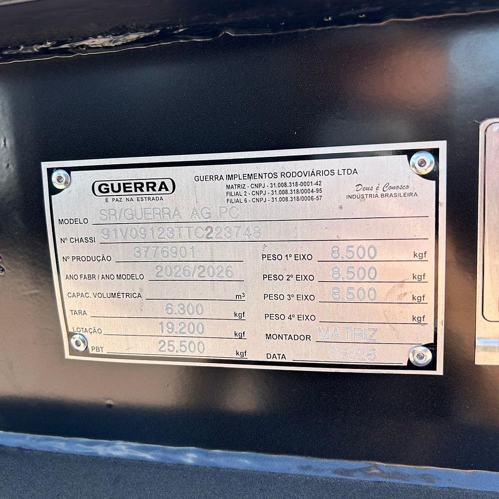 Carreta SEMI-REBOQUE PORTA-CONTAINER Guerra ANO 2026 3 Eixos de Patio 201 Caminhoes e Carretas no Paraná