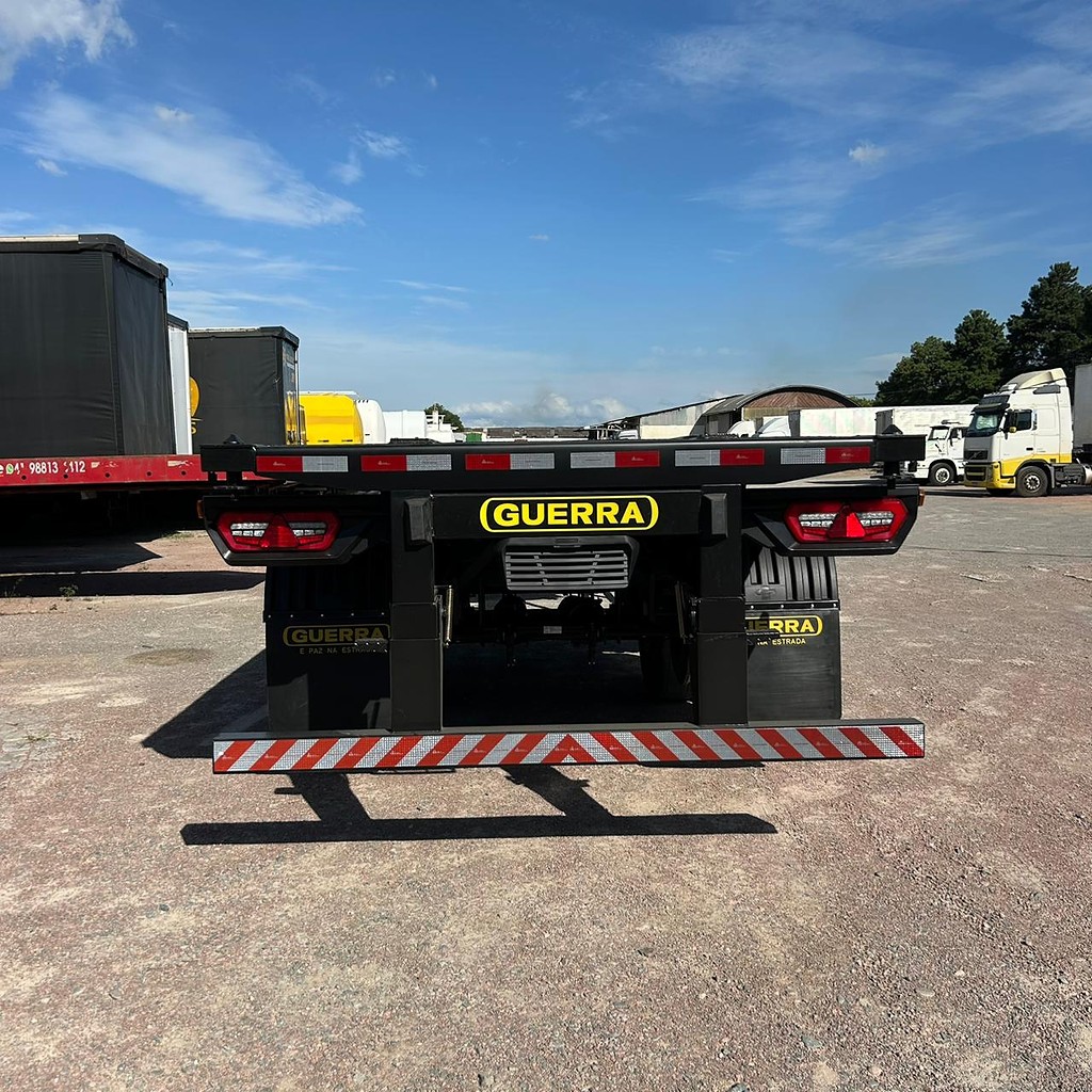 Carreta SEMI-REBOQUE PORTA-CONTAINER Guerra ANO 2026 3 Eixos de Patio 201 Caminhoes e Carretas no Paraná