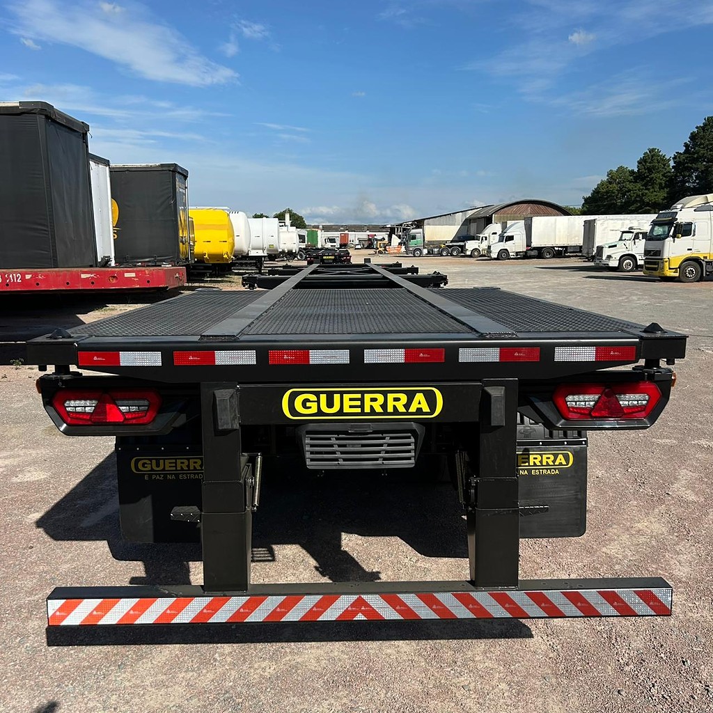 Carreta SEMI-REBOQUE PORTA-CONTAINER Guerra ANO 2026 3 Eixos de Patio 201 Caminhoes e Carretas no Paraná
