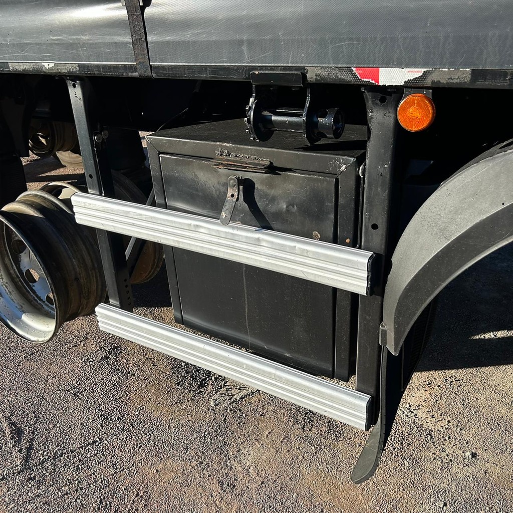 Carreta SEMI-REBOQUE BAU SIDER Randon ANO 2021 1+1+1 Vanderleia de Patio 201 Caminhoes e Carretas no Paraná