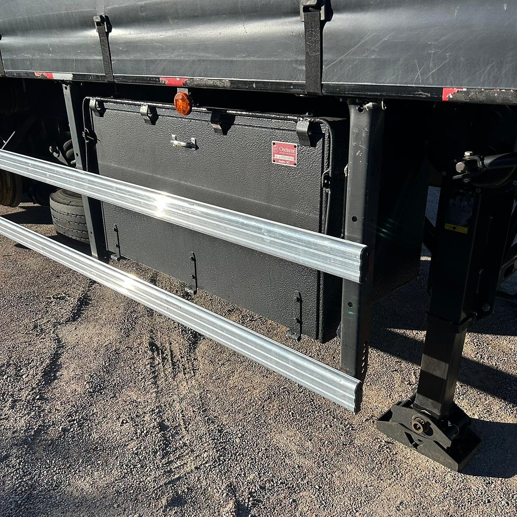 Carreta SEMI-REBOQUE BAU SIDER Randon ANO 2021 1+1+1 Vanderleia de Patio 201 Caminhoes e Carretas no Paraná