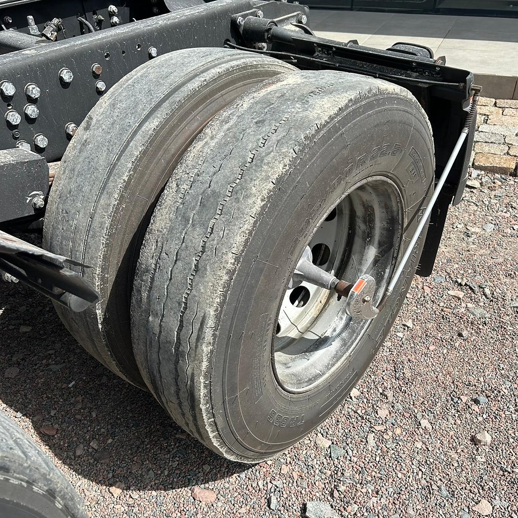 Caminhão VOLKSWAGEN VW 25390 Cavalo Mecânico ANO 2016 de Patio 201 Caminhoes e Carretas no Paraná