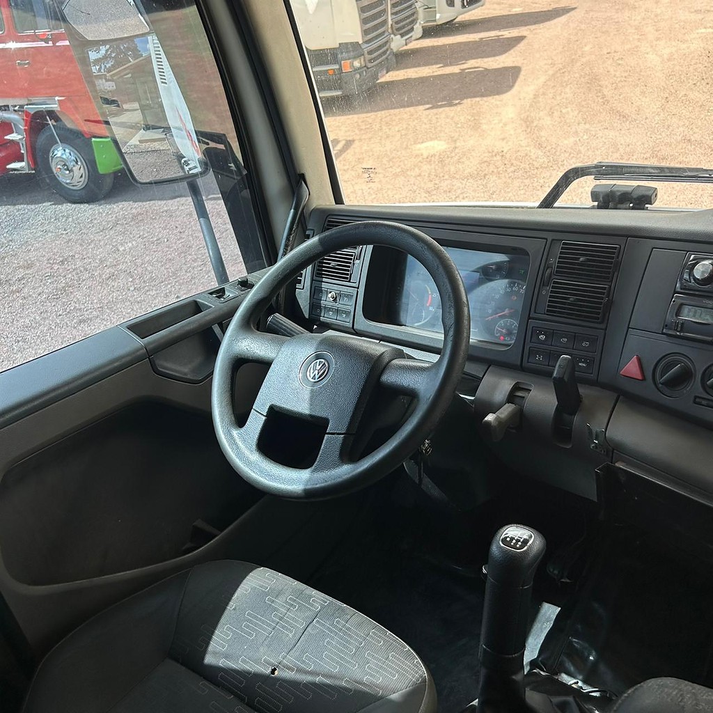 Caminhão VOLKSWAGEN VW 25390 Cavalo Mecânico ANO 2016 de Patio 201 Caminhoes e Carretas no Paraná