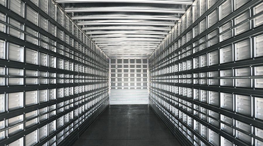 Carreta SEMI-REBOQUE BAU FURGAO Facchini ANO 2026 1+1 Vanderleia de Patio 201 Caminhoes e Carretas no Paraná