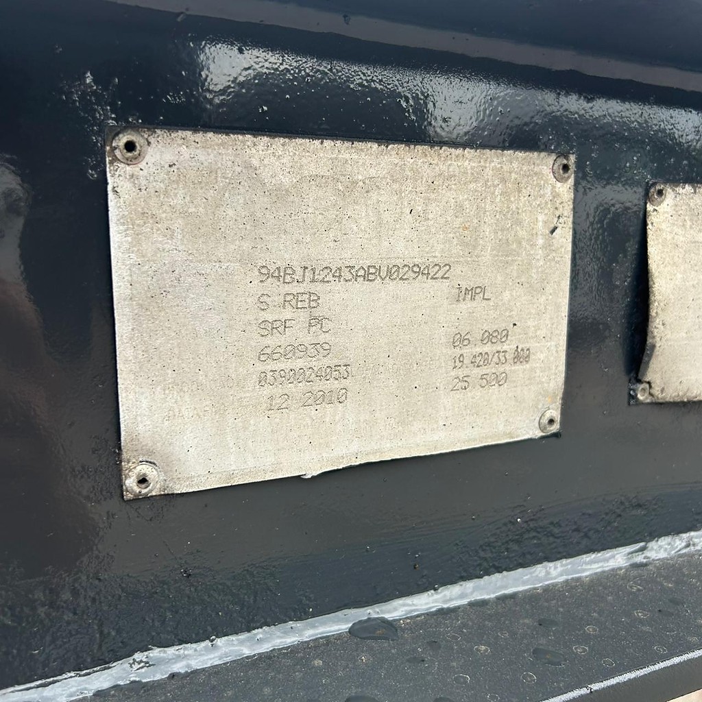 Carreta SEMI-REBOQUE PORTA-CONTAINER Facchini ANO 2011 3 Eixos de Patio 201 Caminhoes e Carretas no Paraná