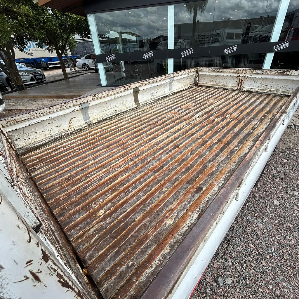 Caminhão KIA BONGO K-2500 Carga Seca ANO 2011 de Patio 201 Caminhoes e Carretas no Paraná