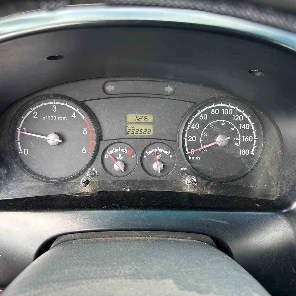 Caminhão KIA BONGO K-2500 Carga Seca ANO 2011 de Patio 201 Caminhoes e Carretas no Paraná