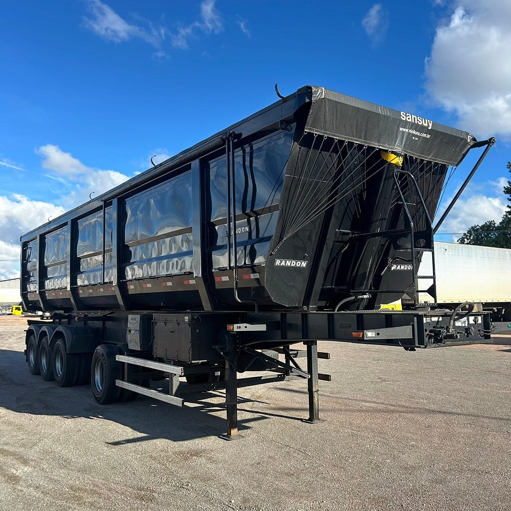 Carreta SEMI-REBOQUE BASCULANTE Randon ANO 2023 4 Eixos de Patio 201 Caminhoes e Carretas no Paraná