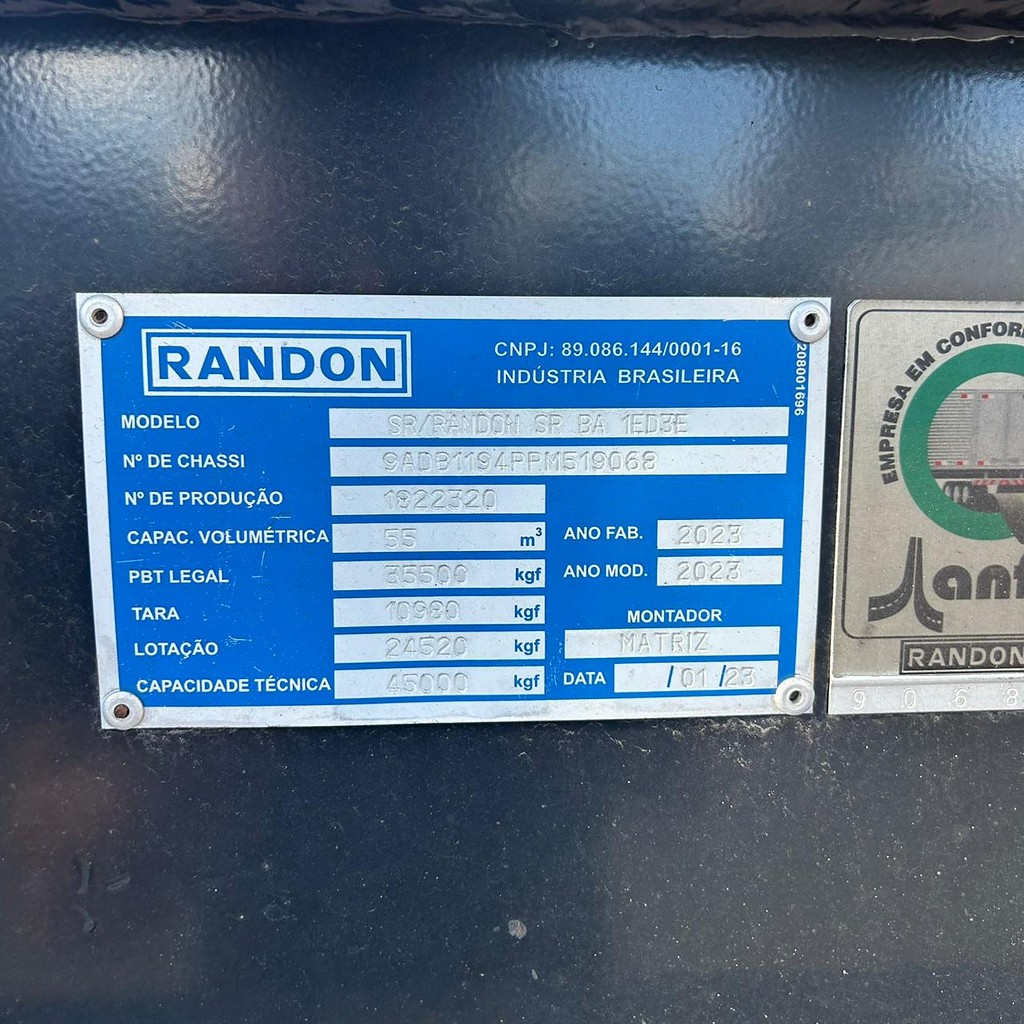Carreta SEMI-REBOQUE BASCULANTE Randon ANO 2023 4 Eixos de Patio 201 Caminhoes e Carretas no Paraná