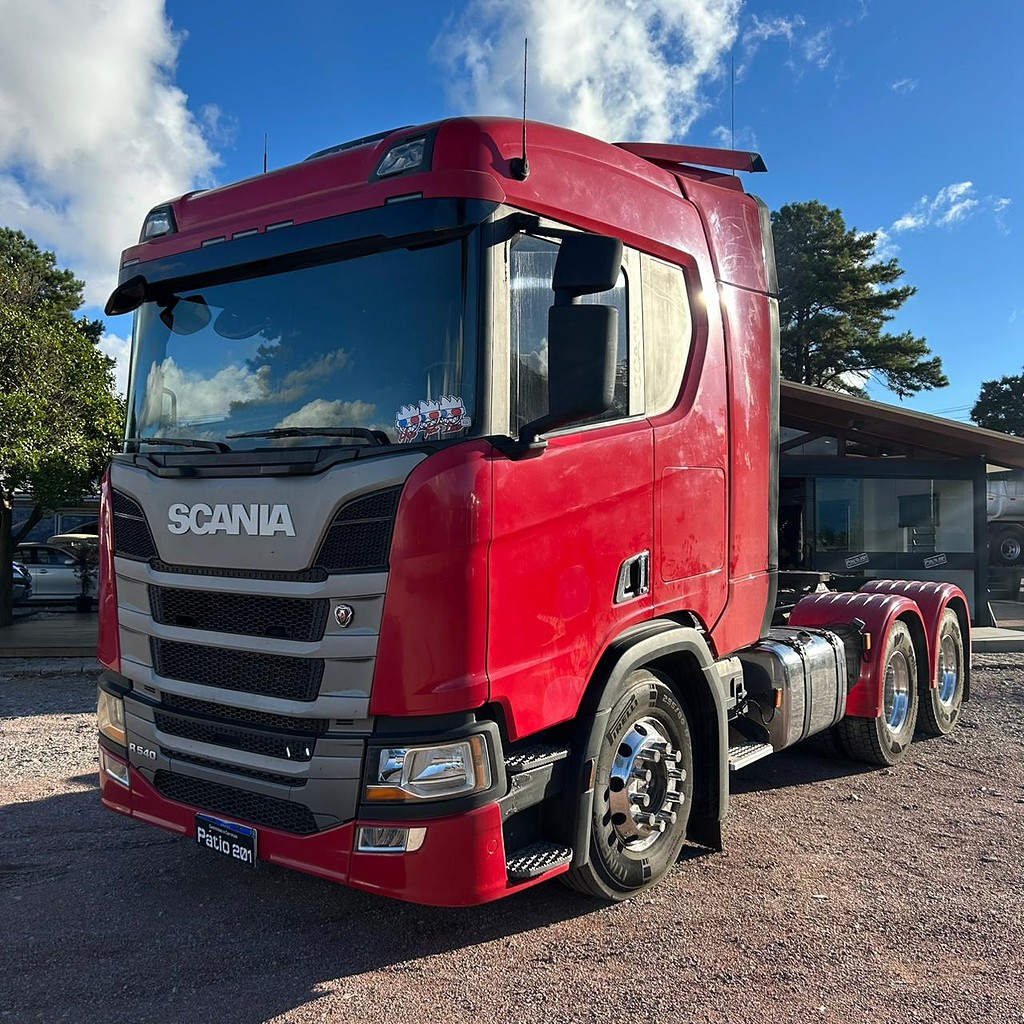 Caminhão SCANIA 540 Cavalo Mecânico ANO 2019 RETARDER de Patio 201 Caminhoes e Carretas no Paraná
