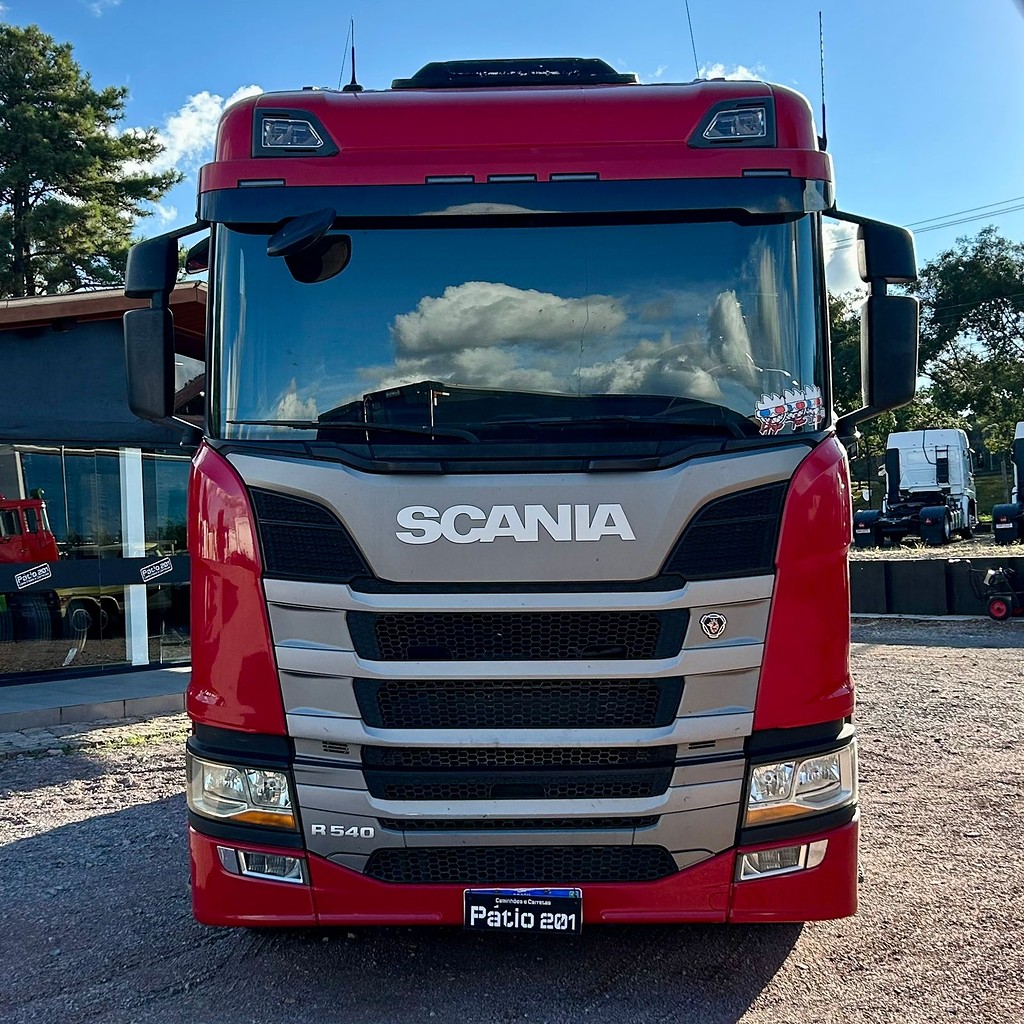 Caminhão SCANIA 540 Cavalo Mecânico ANO 2019 RETARDER de Patio 201 Caminhoes e Carretas no Paraná