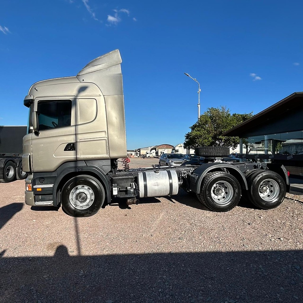 Caminhão SCANIA 420 Cavalo Mecânico ANO 2010 de Patio 201 Caminhoes e Carretas no Paraná