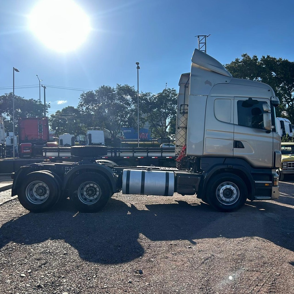 Caminhão SCANIA 420 Cavalo Mecânico ANO 2010 de Patio 201 Caminhoes e Carretas no Paraná