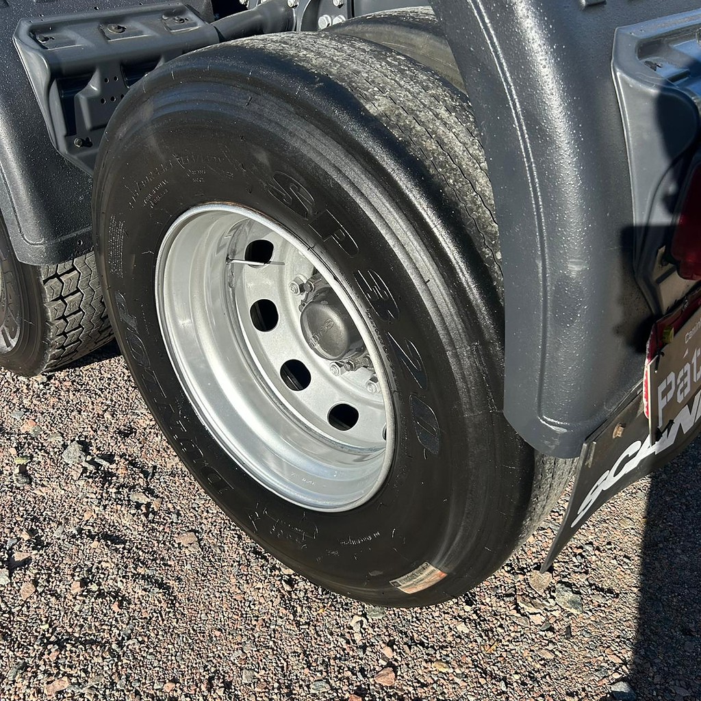 Caminhão SCANIA 420 Cavalo Mecânico ANO 2010 de Patio 201 Caminhoes e Carretas no Paraná