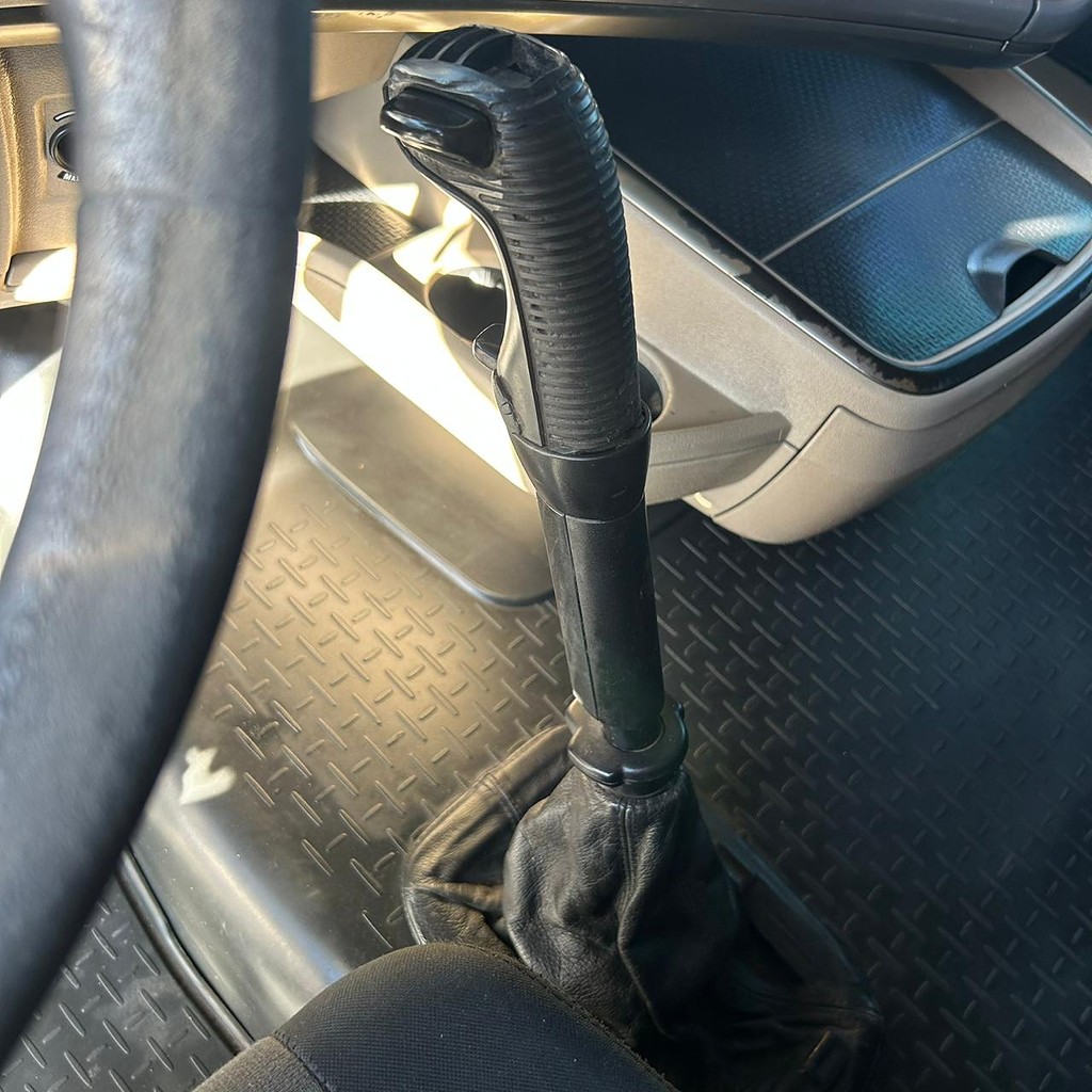 Caminhão SCANIA 420 Cavalo Mecânico ANO 2010 de Patio 201 Caminhoes e Carretas no Paraná