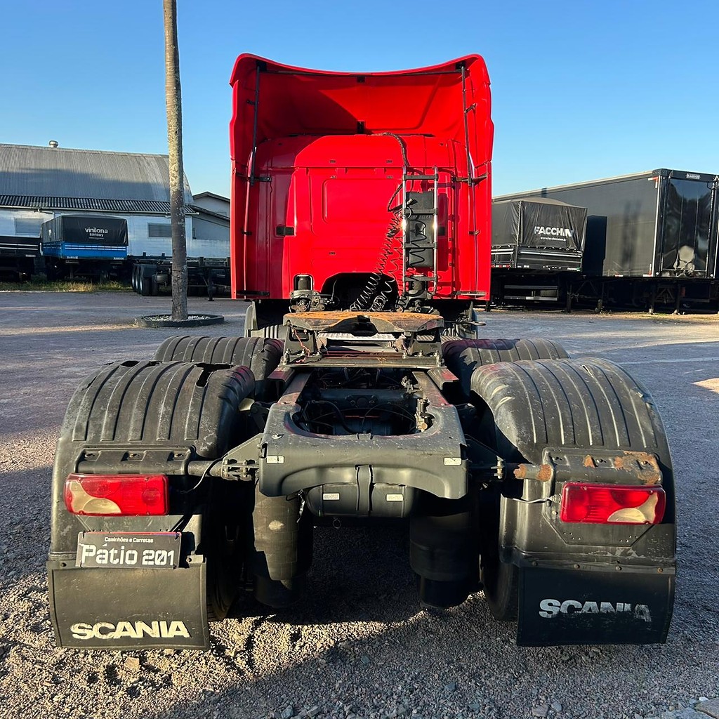 Caminhão SCANIA P340 Cavalo Mecânico ANO 2011 de Patio 201 Caminhoes e Carretas no Paraná